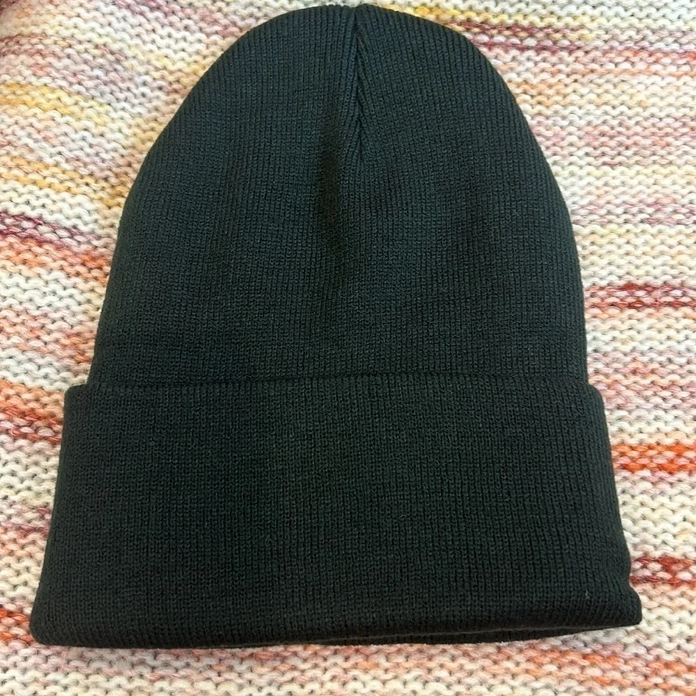 Brand New SHHH embroidered logo black winter beanie cat unisex adult one size